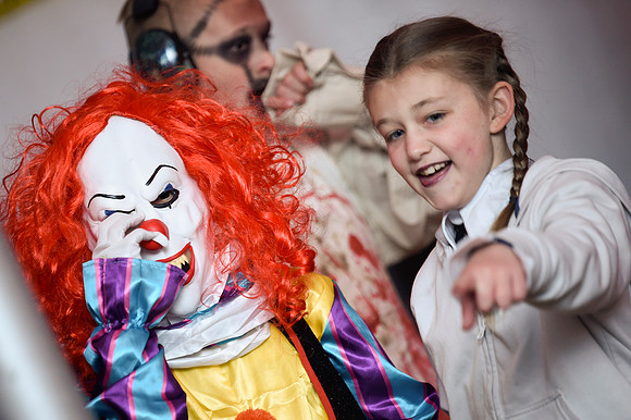 Ringoff-HalloweenParty-2025_89