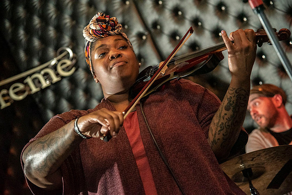SwingSessions.4anniversaryShow.TReme.EastCoastKaliMon.2019_99