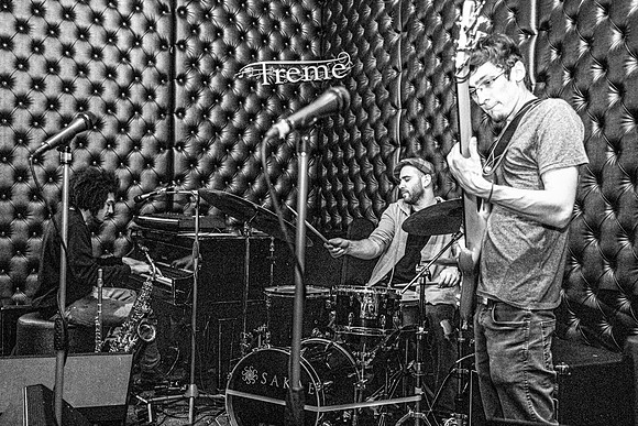 SwingSessions.4anniversaryShow.TReme.EastCoastKaliMon.2019_6