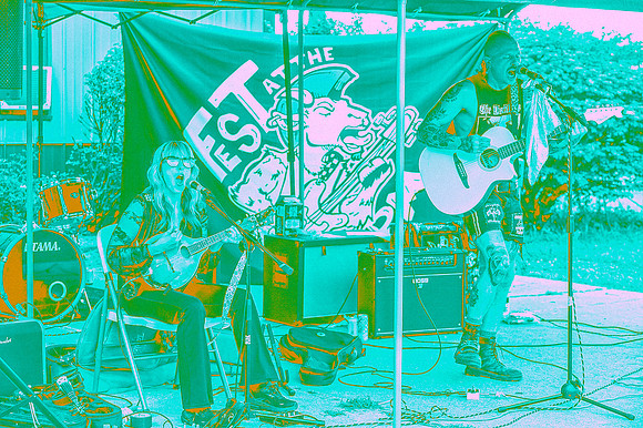 CloversCurfew-FESTatTheFarm-2026_8