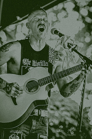 CloversCurfew-FESTatTheFarm-2026_26