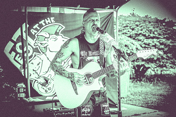 CloversCurfew-FESTatTheFarm-2026_1
