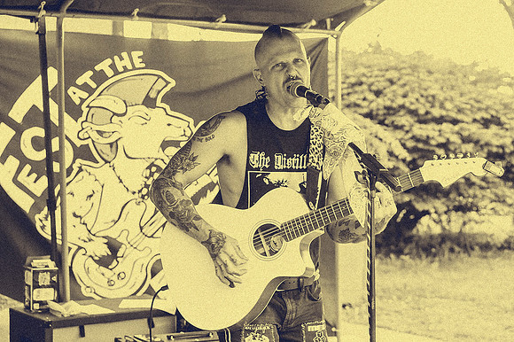 CloversCurfew-FESTatTheFarm-2026