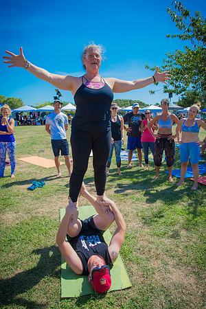 HamptonYogaFest.AcroYoga.DLM.2016-1498