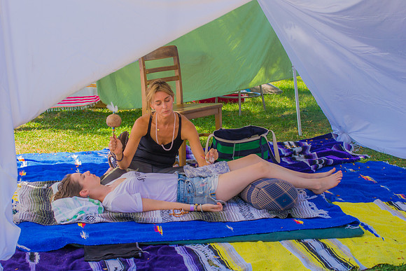 HamptonYogaFest.HealingTent.DLM.2016-0060